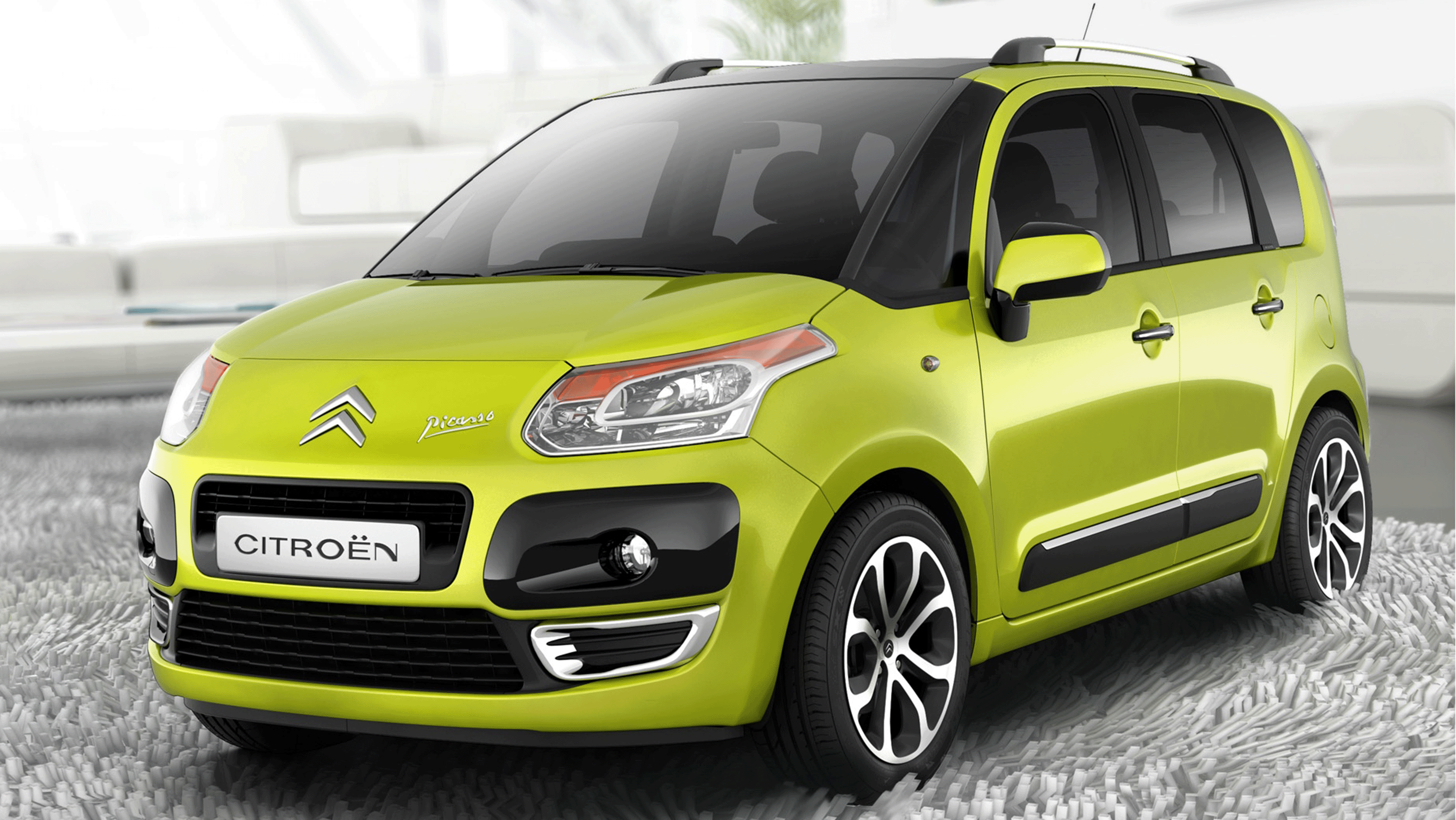 All About the Citroen C3 Picasso's Interior, Panoramic Windscreen